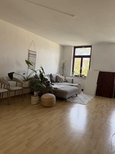 Großzügige 2-Zimmer-Wohnung mit Balkon und Aufzug – الصورة 6