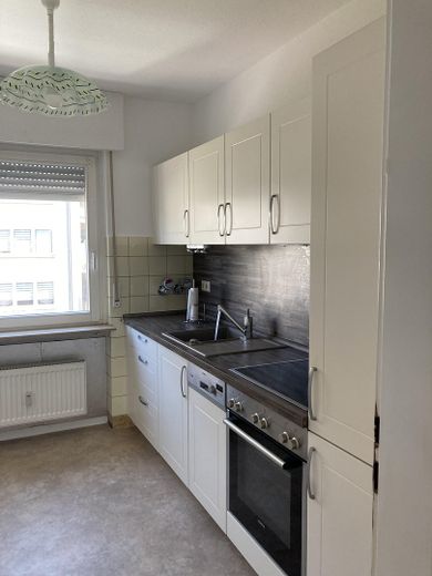 Zentral und ruhig gelegene 3-Zimmerwohnung in Hanau, Stadtteil Innenstadt – Foto 1