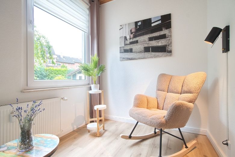Erstbezug nach Renovierung und Möblierung: sehr schöne Wohnung in ruhiger Citylage mit Gartennutzung und HomeOffice-Möglichkeit – 7cca2d1648868c923c162603c77f1a5b345bfe65.jpg
