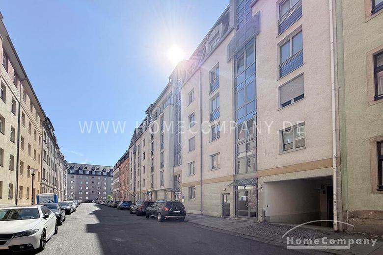 28054 HomeCompany Dresda Appartamento arredato con 2 locali e balcone nella Città Vecchia di Dresda max. 4 persone – 4d00d53d5cc892d12215afbe114c7f6bb44f45fc.jpg