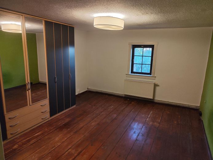 Historisches Bauernhaus | Raum für eigene Ideen auf einem Vierseitenhof – Zimmer im OG