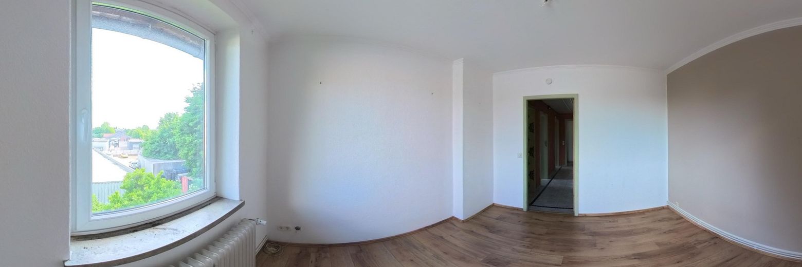 Mieszkanie dwupoziomowe 85 m² w pobliżu kampusu, bezpośrednio przy Ringgleis + 55 m² zaadaptowanej powierzchni użytkowej na poddaszu – Schlafen 2:
