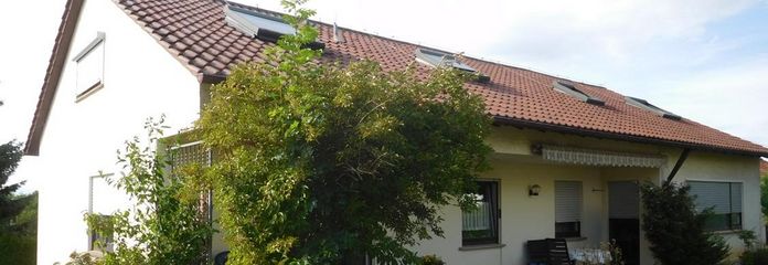 Haus mit Garten und Terrasse