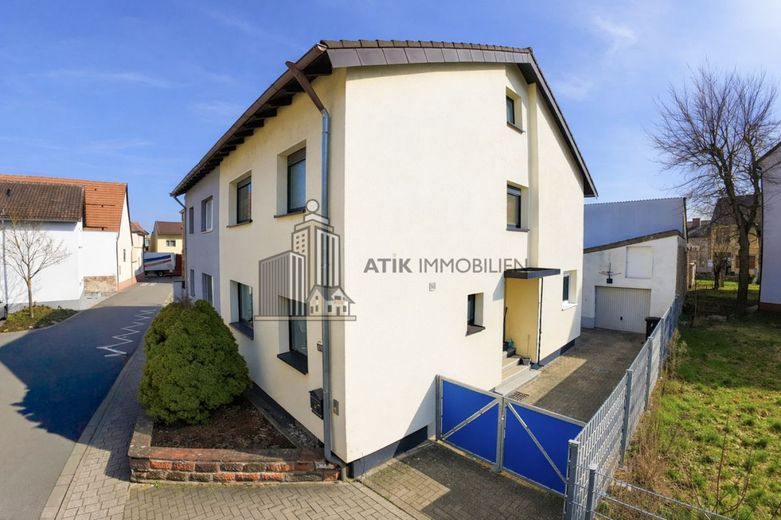 ATIK: Gepflegte Doppelhaushälfte in attraktiver Lage von Reilingen – Drohnenaufnahme