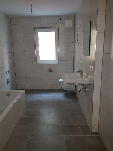 3-Zimmer-Wohnung (82,51 m²) in Neumarkt - Hallertorstraße 8 inkl. TG-Stellplatz – Bad