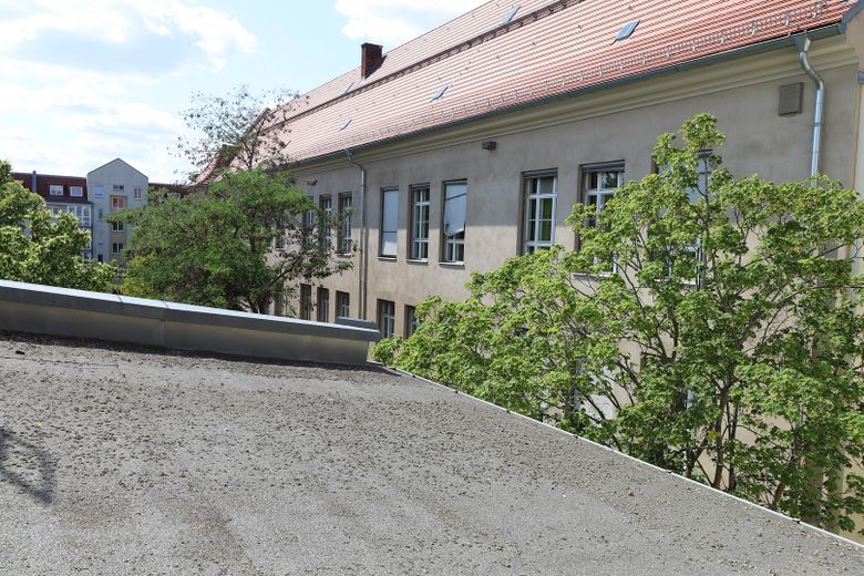 Appartamento singolo in edificio d’epoca con balcone, pronto per essere abitato – mögliche Dachterrasse