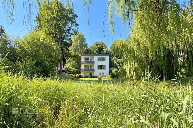 Selten, aber wahr - 2 Mehrfamilienhäuser auf exklusivem Wassergrundstück – Gebäudeansicht