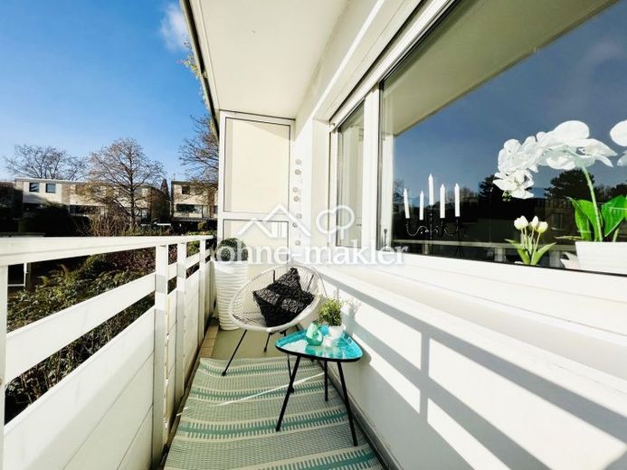 Möbliertes Apartment mit separater Küche * Loggia * Aufzug * viel modernisiert – Foto 1