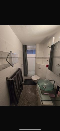 2-Zimmer-Souterrainwohnung mit spektakulärem Blick – Foto 6