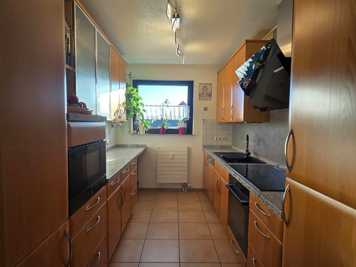 -provisionsfrei- 3-Zimmer-Wohnung mit Balkon, EBK & Garage in der Aplerbecker Mark – Küche
