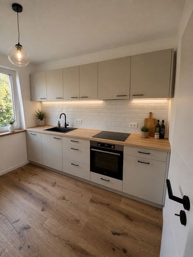 Appartement lumineux de 3 pièces – entièrement rénové & avec balcon – KI Visualisierung 