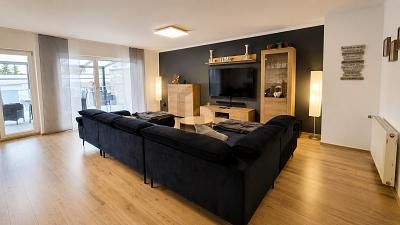 SPAZIO PER FAMIGLIA, LAVORO E RENDITA IN ZONA TRANQUILLA – 1780342249_9aff797.jpg