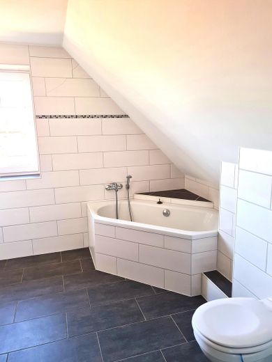 Sonnige 3- Zimmer Wohnung in Lohe- Rickelshof – Vollbad