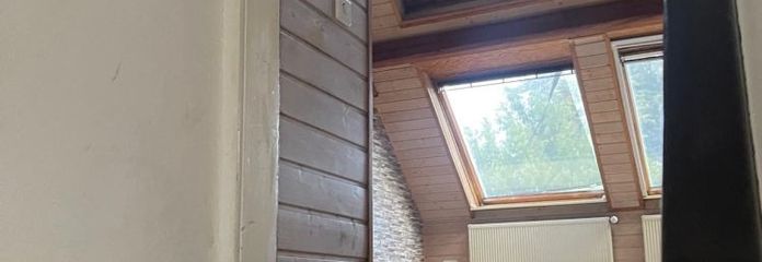 Apartamento cuidado de 2 habitaciones en la última planta, en una zona tranquila