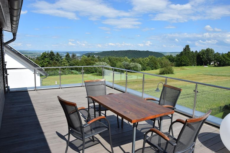 Dachterrasse: Rheinblick