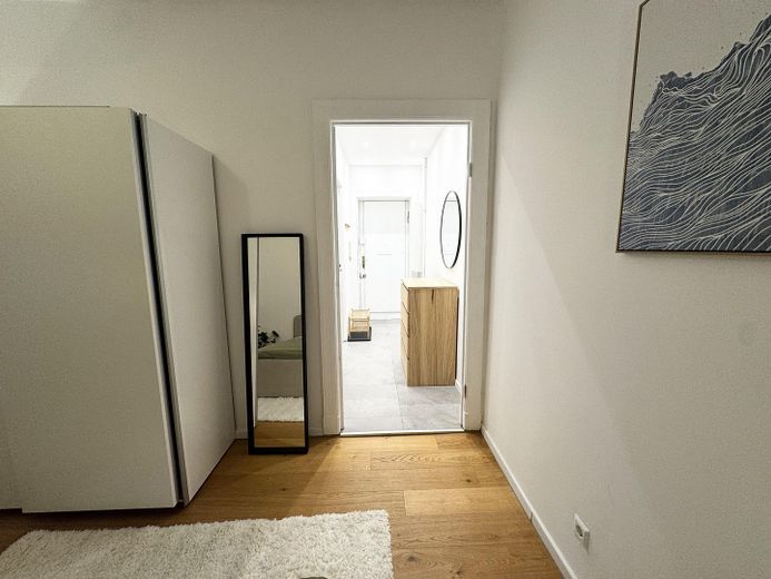 Tempelhof'ta eşyalı 1 odalı daire | Aralık 2026'dan itibaren | 6 ay – Schlafzimmer