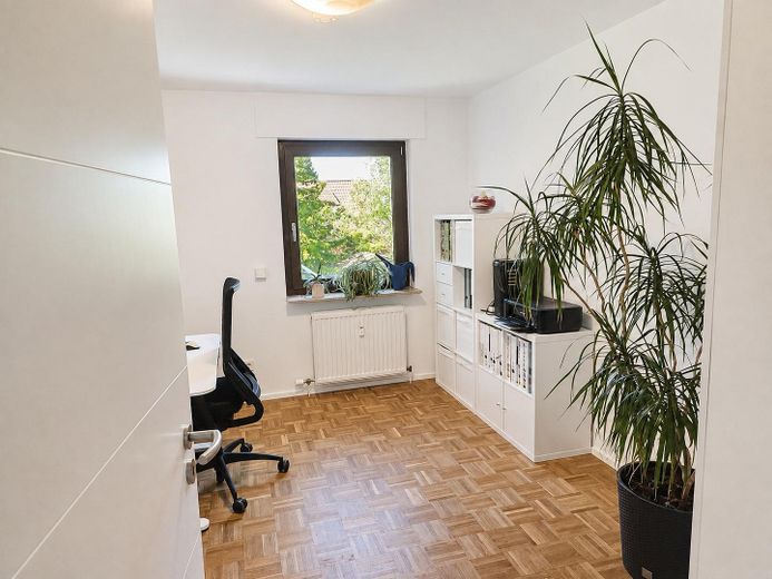 Hausalternative: 160 m², 5 Zi., Panorama-Terrasse – Büro