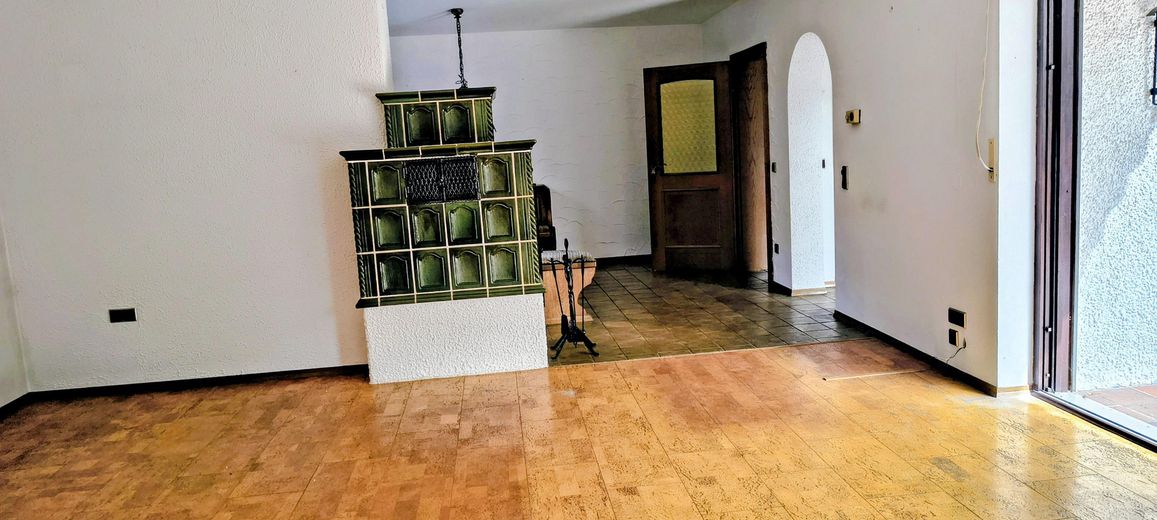 Bliźniak w Olching, ok. 283 m² pow. działki, ok. 155 m² pow. mieszkalnej, w najlepszej lokalizacji, bez prowizji, od osoby prywatnej – Wohnzimmer/Esszimmer 