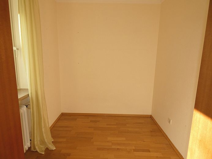 Attraktive und ruhige Wohnung in 95138 Bad Steben. – Schlafbereich