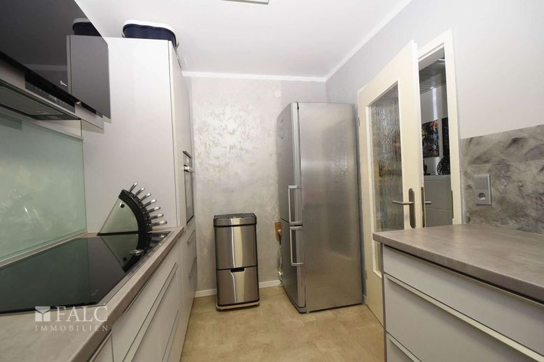 Maisonette-Wohnung mit Großzügigkeit und Komfort - modernes Wohnen auf zwei Ebenen – Küche 2