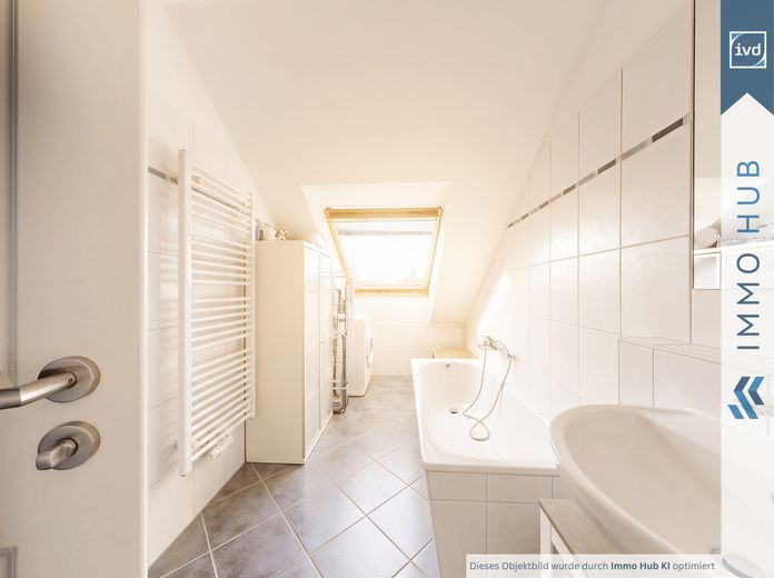 ++ Luminoso appartamento mansardato con terrazza sul tetto e ascensore direttamente nell’appartamento ++ – 3913839-smthVdj8Nui5FFJTZv6Bpiav-8-Ernst-Pinkert-Strae-08052026_113632_Bildbearbeitung.png
