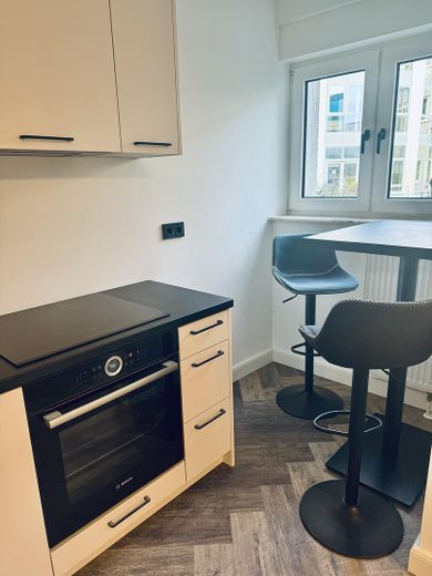 Apartamento de 1 habitación con terraza y cocina equipada en el centro de Cottbus – Sitzbereich