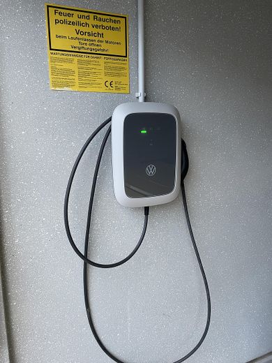 Modernes & Energieeffizientes Reihenendhaus mit großem Garten – Wallbox zum E-Auto Laden