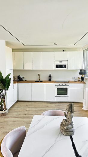 Exklusiv #Provisionsfrei# Neubau Dachgeschoss Wohnung vollmöbliert mit Dachterrase – फोटो 3