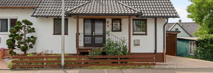 Sofort einziehen – Doppelhaushälfte mit pflegeleichtem Garten in Senden – Titel
