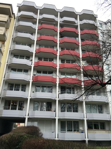 ! Rendite-Knaller ggf. über 8% in Bayreuth: ruhiges 1-Zi.-Apartment mit Süd-Balkon  &  TG-Stellplatz ! – WJ-00109_bild_001.jpg