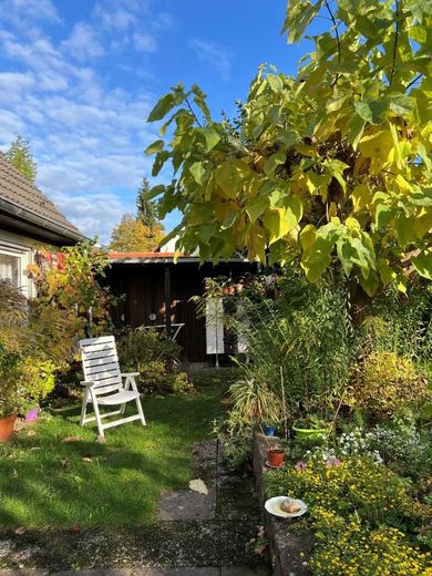1-Familienwohnhaus mit Carport und Wintergarten in ruhiger Sackgassenlage – Heise Immobilien - 1-Familienwohnhaus mit Carport