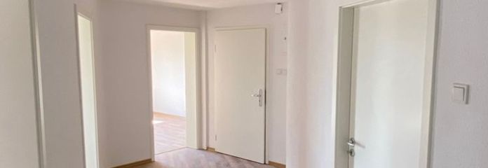 Helle renovierte 4-ZKB Wohnung in verkehrsgünstiger Lage