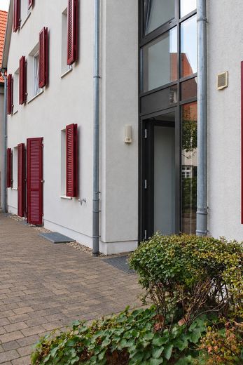 Appartamento accessibile di 2 locali con ascensore, classe energetica A+ - senza provvigione – Gebäude Rückseite