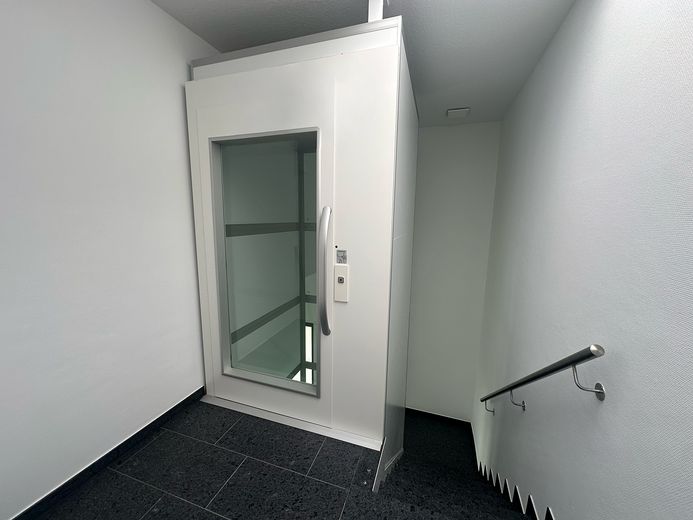 Aufzug im TRH