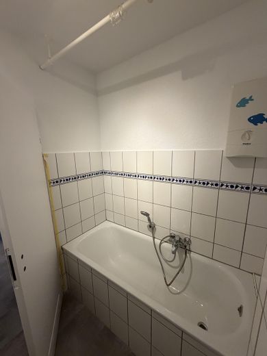 Schöne gepflegte helle Wohnung im 2.Obergeschoss – Badezimmer