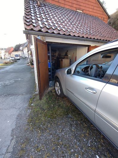 Freistehendes Einfamilienhaus 4 Zimmern 2x Garage + 694qm Bodend – Foto 18