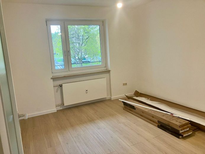 Renovated, light-filled 3-room apartment near the Grombühl University Hospital – Schlafzimmer 2 
