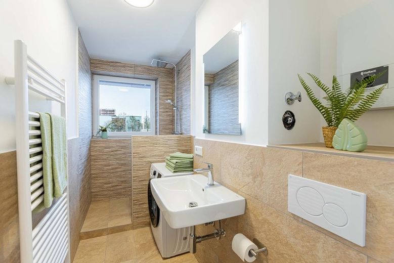 Appartement lumineux rénové de 2 pièces – Foto 3