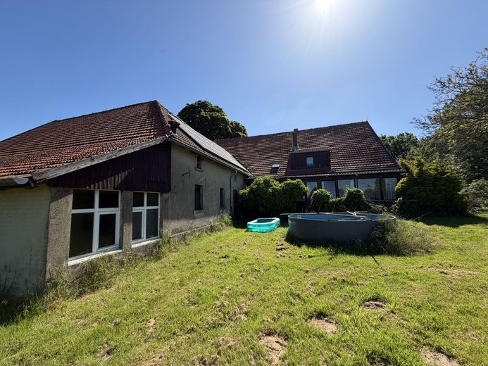 Resthof in Spenge mit der Option auf 1 ha Weide´für Pferdeliebhaber – Rückansicht
