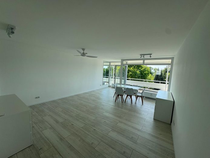 Scharfe Lanke, direkter Wasserblick, Südbalkon im Erstbezug – Foto 17