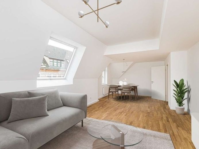 SOPRA I TETTI DELLA SÜDVORSTADT | Ampio appartamento mansardato di 3 locali con finiture di pregio – Foto 1