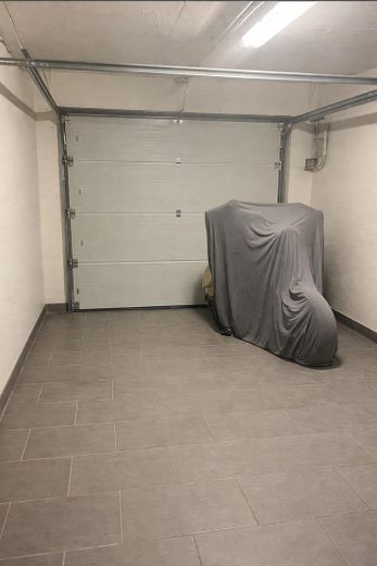 Garage gefließt und Isoliert