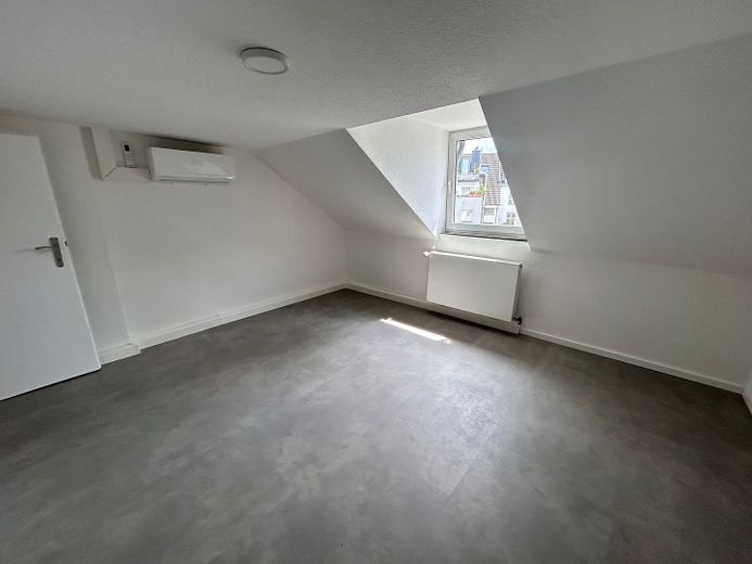 Erstbezug nach Kernsanierung – Moderne Wohnung mit 2 Klimaanlagen am Rudolfplatz – फोटो 4