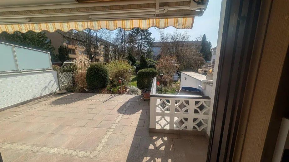 Provisionsfrei in Darmstadt-Arheilgen: 6-Zimmer-Familienhaus mit Garage & neuem Dach – Terasse