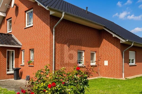 PRZESTRONNY BUNGALOW Z MOŻLIWOŚCIAMI ROZBUDOWY