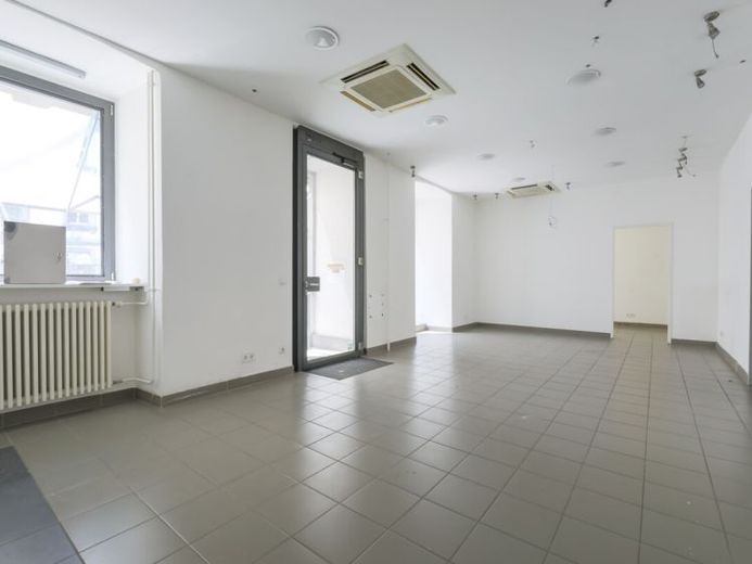 Arbeiten am Schloss: Repräsentative Büroimmobilie im Herzen von Karlsruhe! – फोटो 1