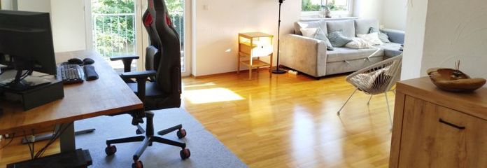 Attraente appartamento di 2 locali con cucina e bagno in posizione collinare
A 5 minuti in auto dal centro di KO