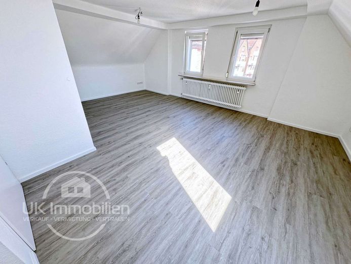 Erstbezug nach Sanierung 2,5-Zi-Whng im Dachgeschoss mit Gartenidylle – Schlafzimmer