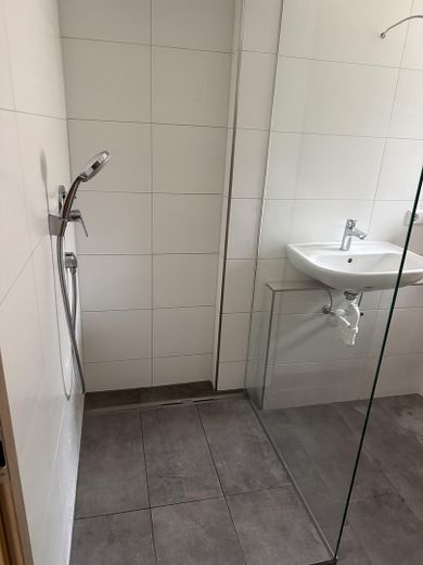 Aantrekkelijk 4-kamerappartement op centrale locatie – Foto 5