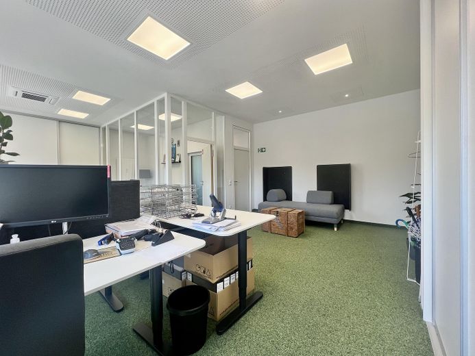 großer Arbeitsbereich